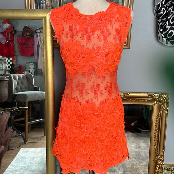 Akira Chicago Black Label Dresses & Skirts - NWOT ELECTRIC MANGO LACE AND MESH SLEEVELESS BODYCON AKIRA CHICAGO DRESS M